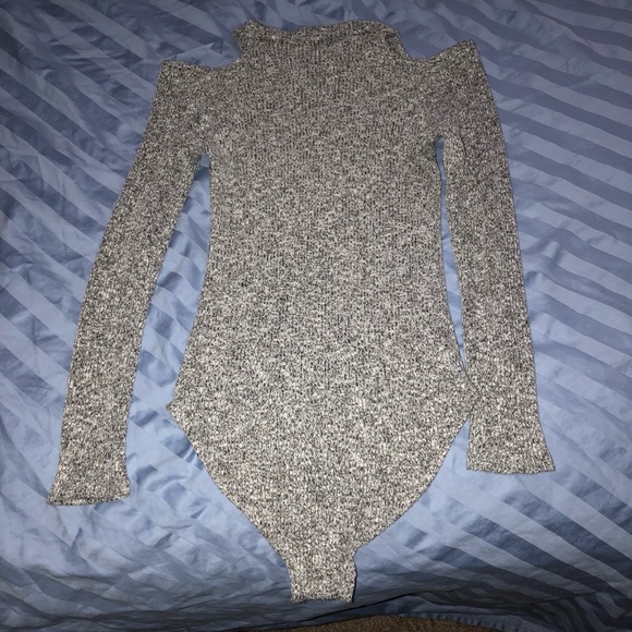 FASHION NOVA CHEEKY GREY BODYSUIT SIZE SMALL - Picture 2 of 2